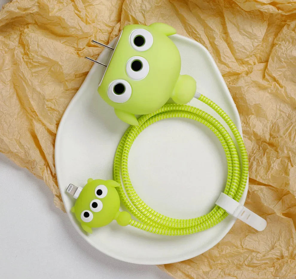 Iphone Charger Case Cover - Cute Aliens - 4 Piece Set (With Wire Protector)